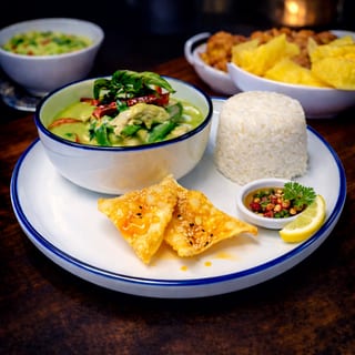 L-Green Curry + Rice